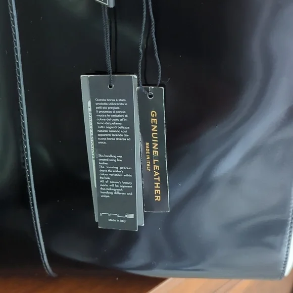 INNUE Leather Handbag - Picture 5 of 9